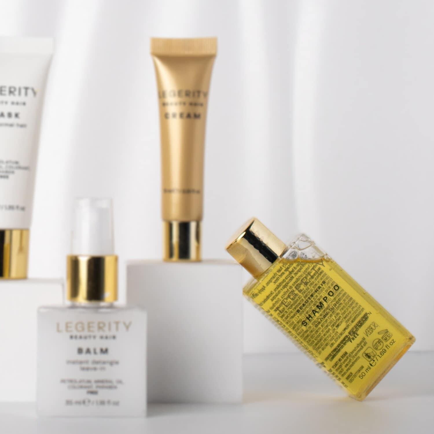 Ежедневный шампунь для шелковистости волос SCREEN Legerity Beauty Hair Shampoo, 50 мл - 3