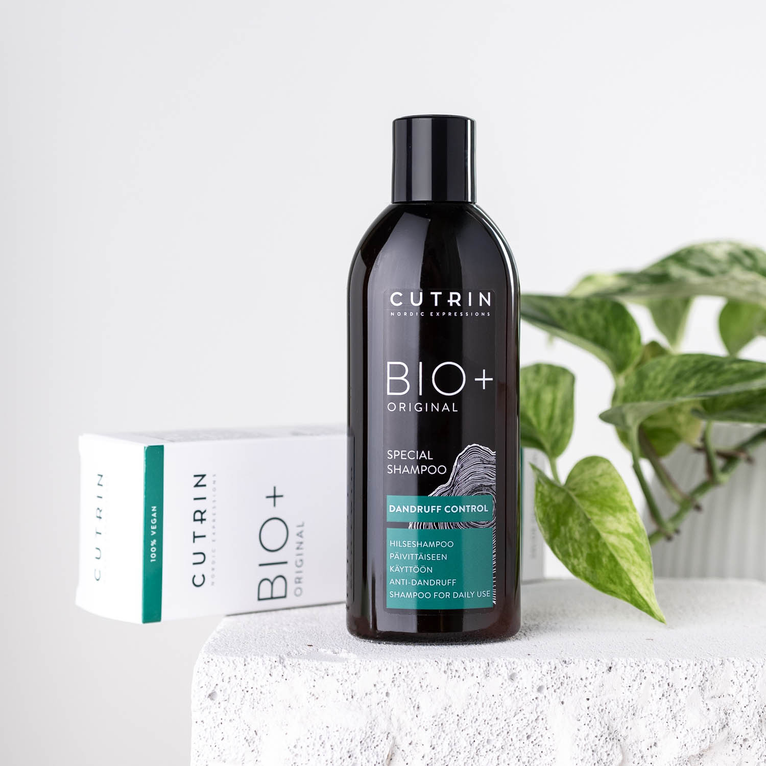 Спеціальний шампунь проти лупи CUTRIN BIO+ Original Special Shampoo, 200 ml - 2