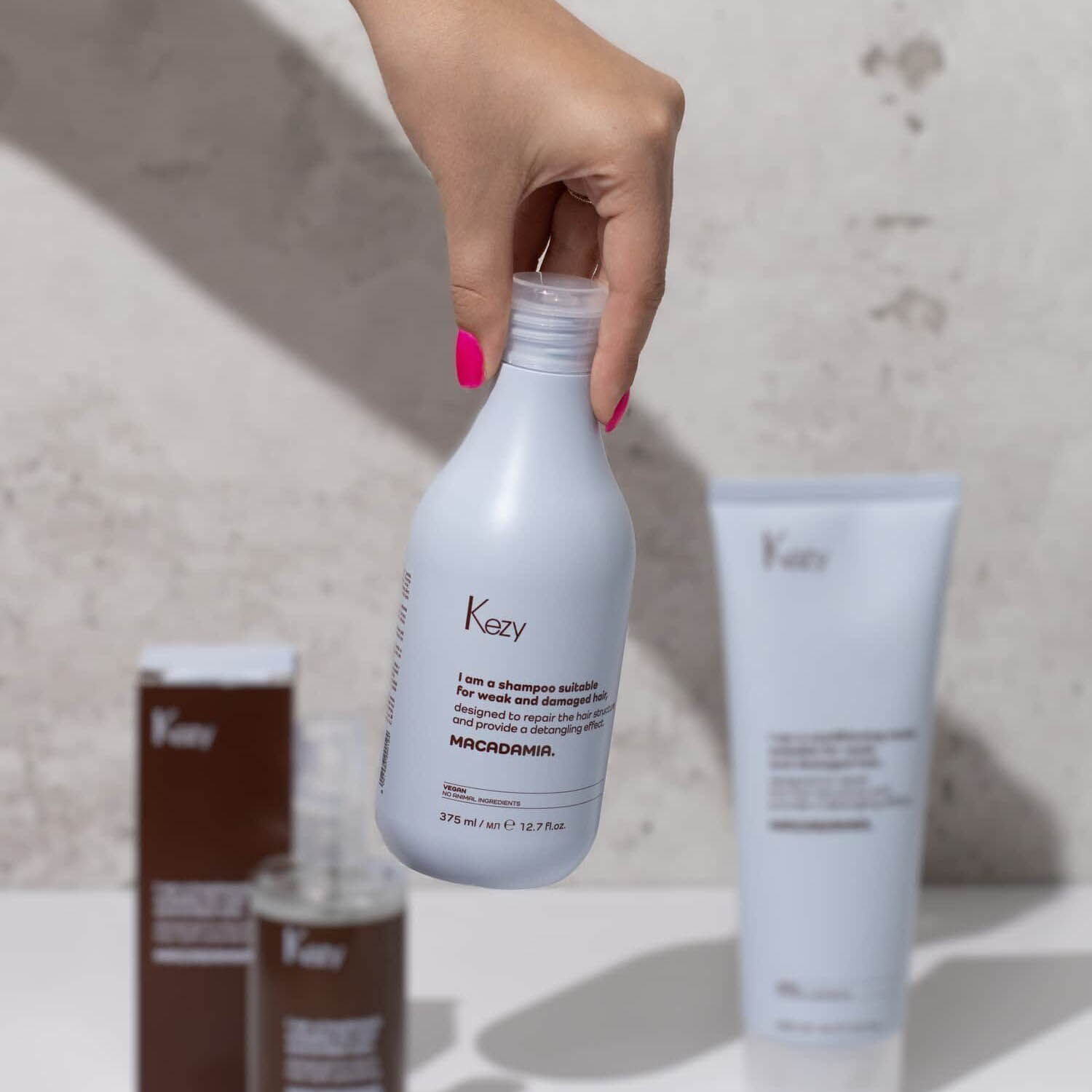 Шампунь для ослабленого та пошкодженого волосся Kezy Macadamia Shampoo, 375 ml - 2