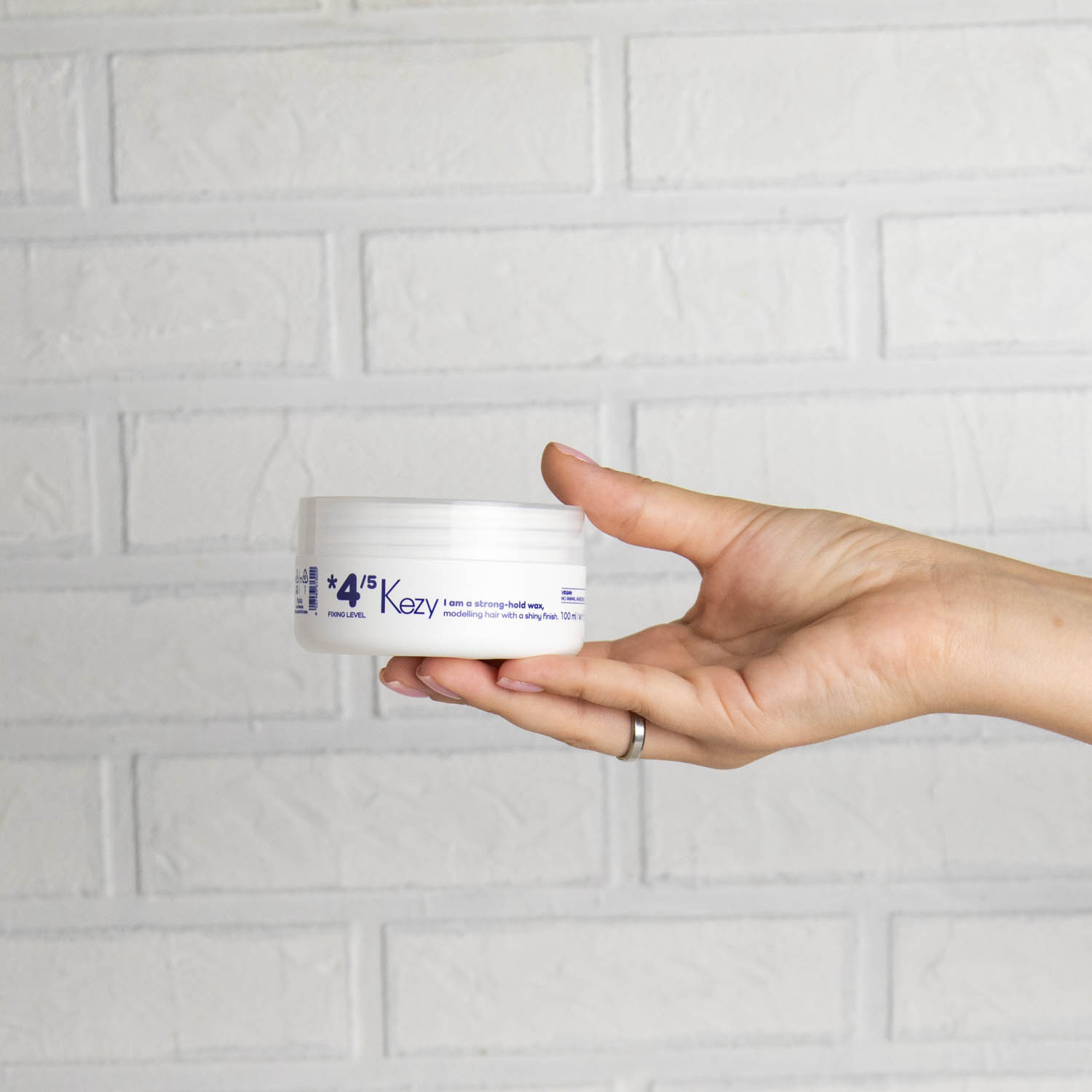 Міцний моделюючий віск з блиском Kezy Strong-Hold Shiny Wax, 100 ml - 3