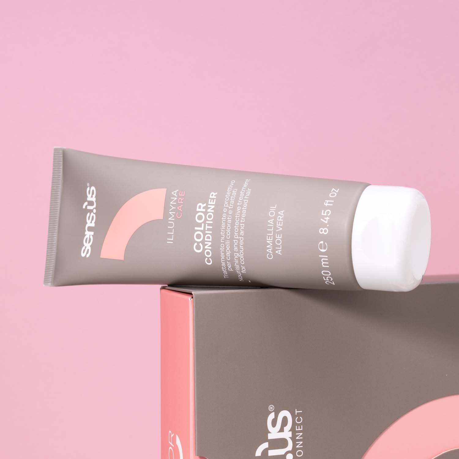 Захисний кондиціонер для фарбованого волосся Sens.ùs Illumyna Color Conditioner, 250 ml - 2